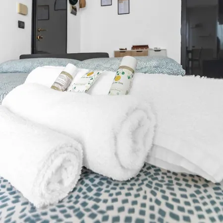 Ellebnb Busto - Mxp - Rho Fiera Con Wifi E Netflix *